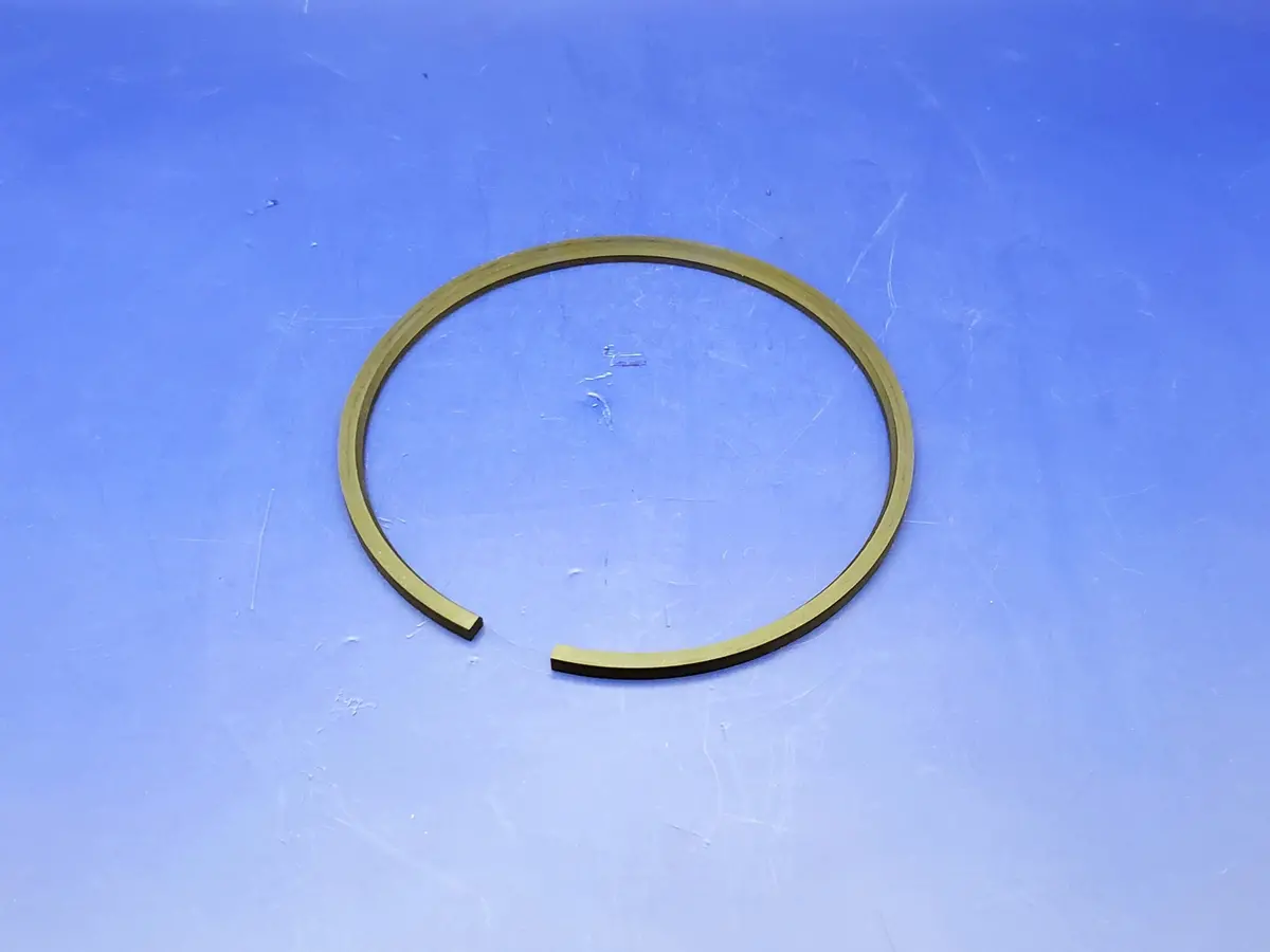 65V7: Ring-Piston 1