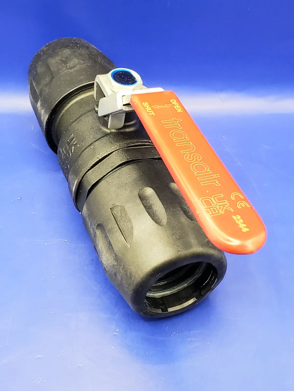 4092 40 00: 1-1/2" (40Mm) Lockable Double Female Ball Valve 1