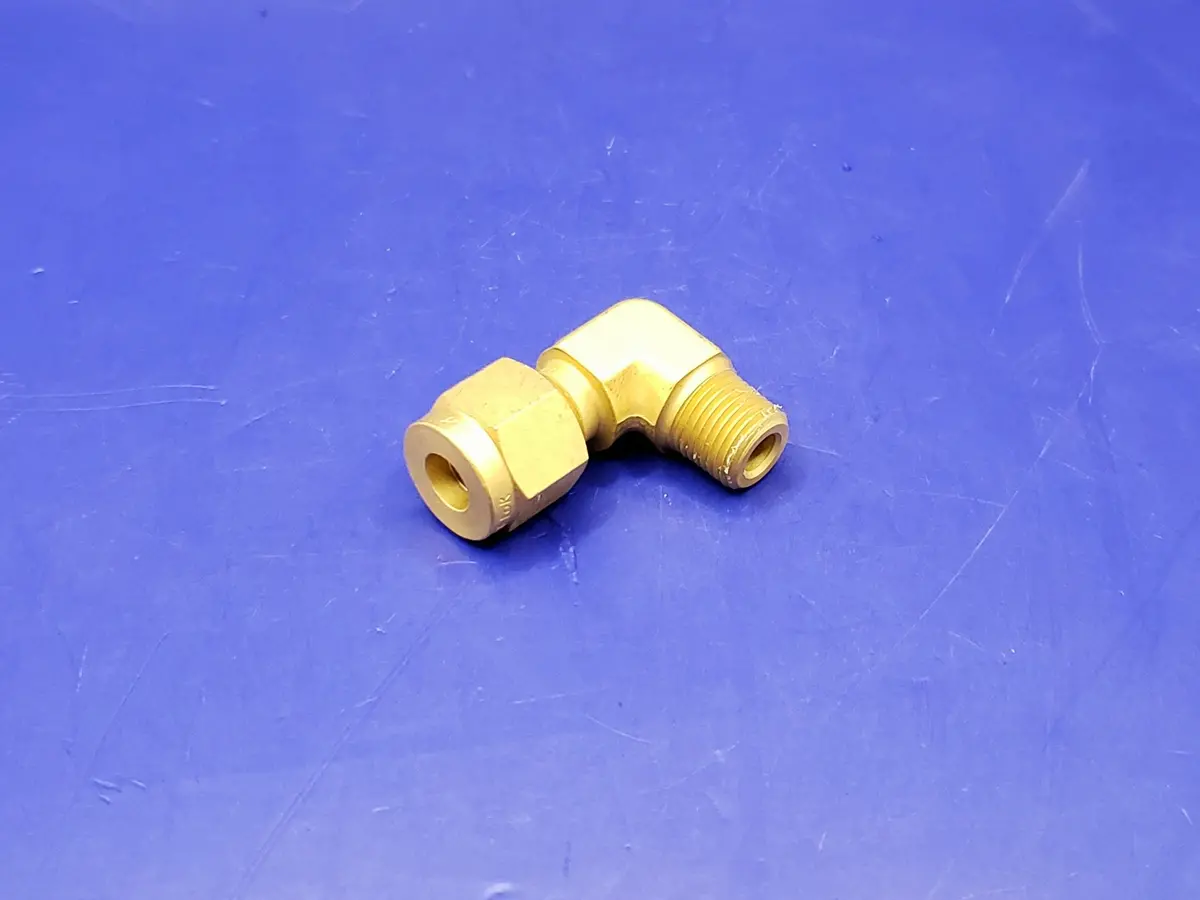 86E219: Fitting-Tube 1/4T X 1/8Npt Brass 1