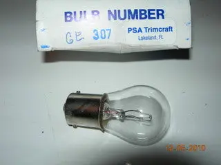 Lamp, 28V - .67A - General Electric 1