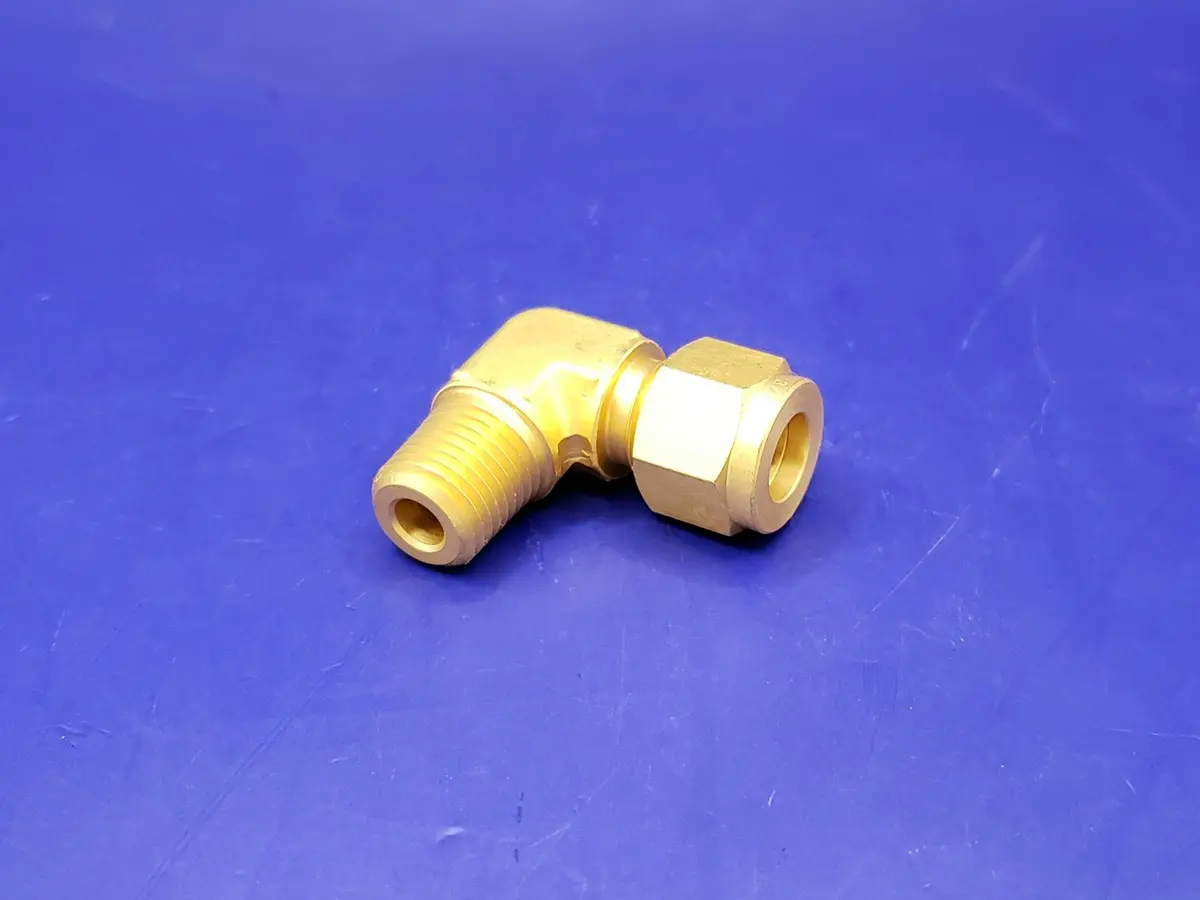 86E222: Fitting-Tube  3/8T X 1/4Npt X 90D Brass 1