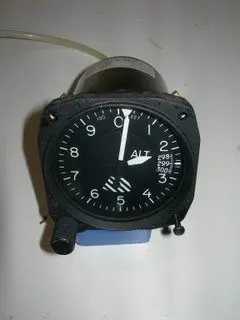 Indicator, Altimeter - United Instrument 1