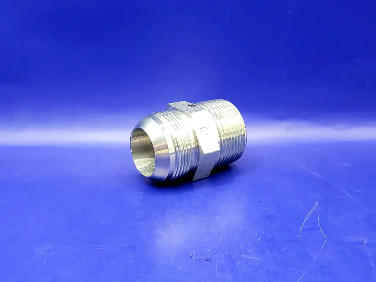 86H140: Connector(1-1/4Tube/1-1/4Pipe) 1