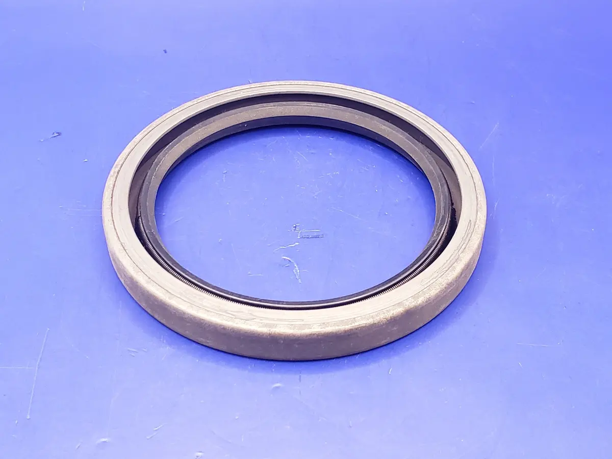 60G221: Seal-Oil  3.25"Id X 4.254"Od X .47"Wide 1