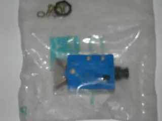 Breaker, Circuit - Push/Pull - 2 Amp - Mechanical Products 1