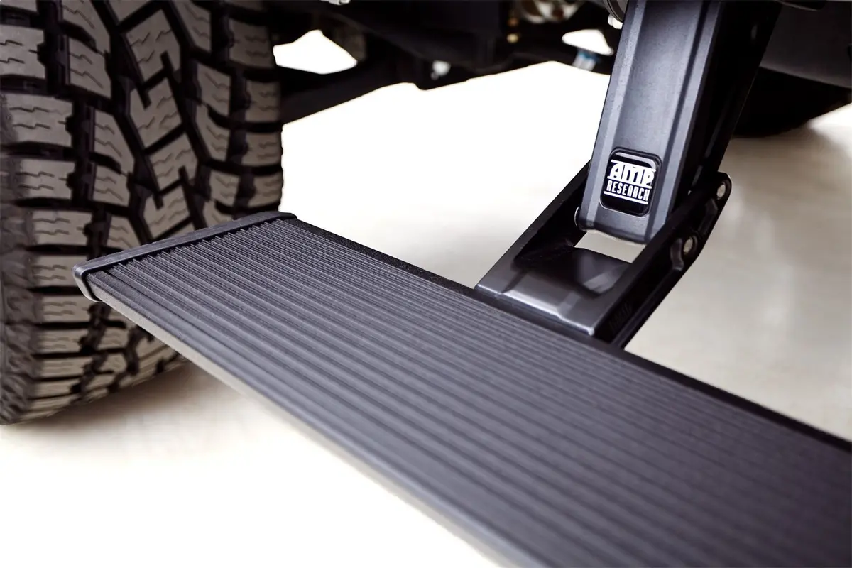 Amp Research Powerstep Xtreme Running Boards For Gm Silverado/Sierra 1