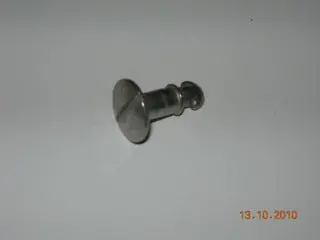 Stud, Oval Slot - .245D - .290 To .309 Material - Stainless - Southco 1
