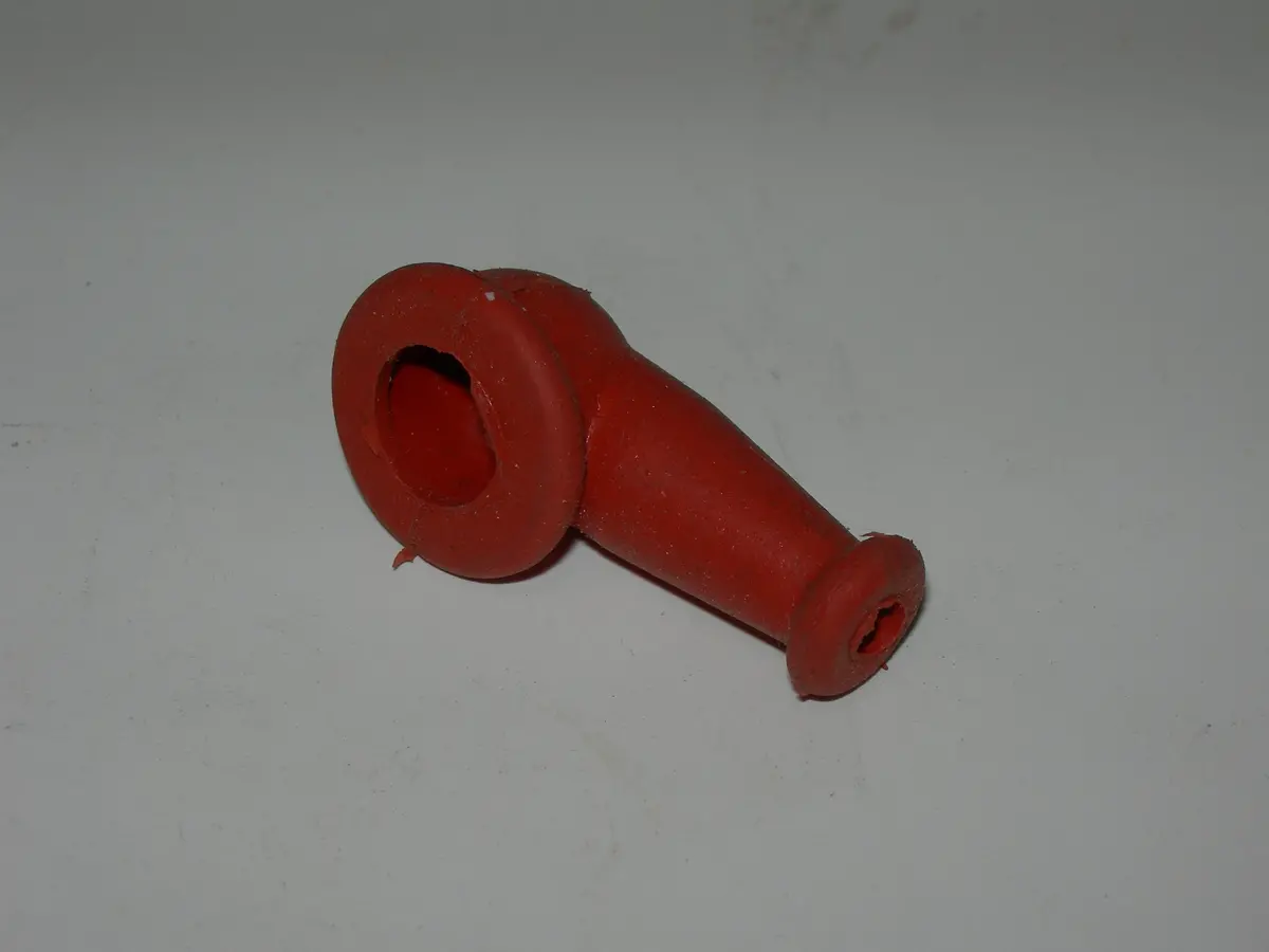 Nipple, Electrical - Terminal - 1.38" Ol - .40" Dia - .16" Hole - Brown 1