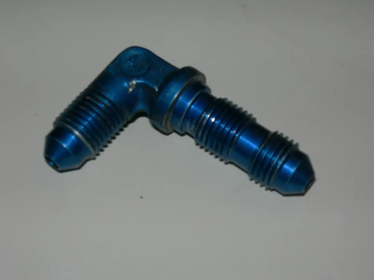Union, Bulkhead Flare/Flare - 90' - 3/16" Tube Od 1