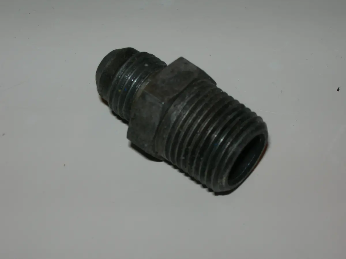 Nipple, Pipe/Flare - Straight - 3/8" Npt - 1/2" Tube Od - Steel 1