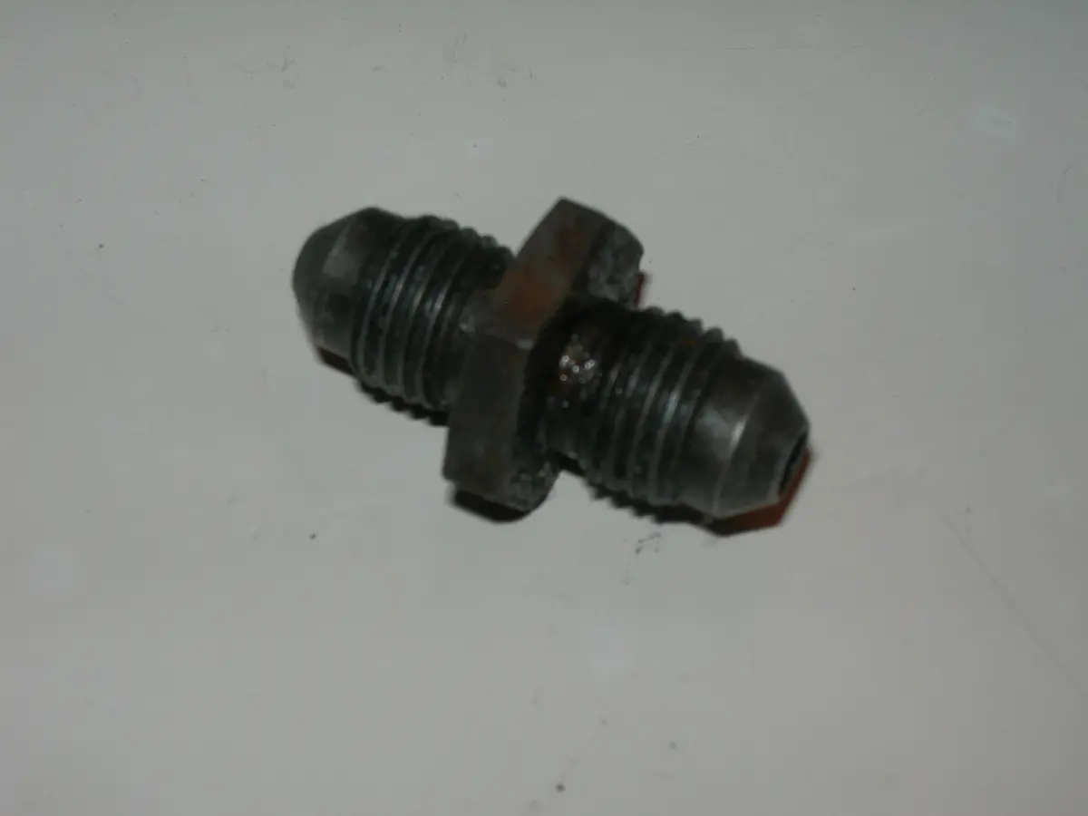 Union, Flare/Flare - 3/16" Tube Od - Steel 1