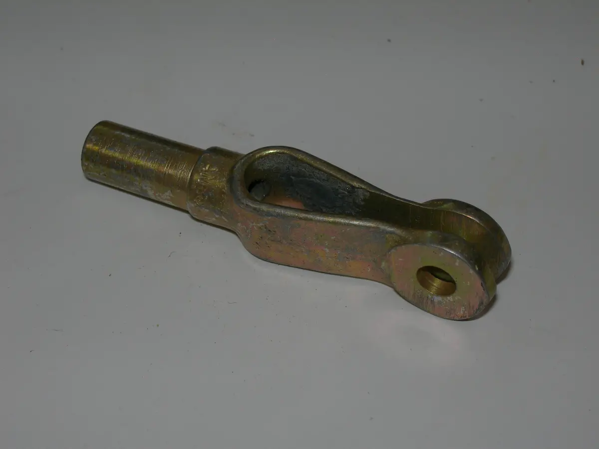 Rod End, Clevis - Narrow Fork - 3/16" Bore - 10-32" Thread 1