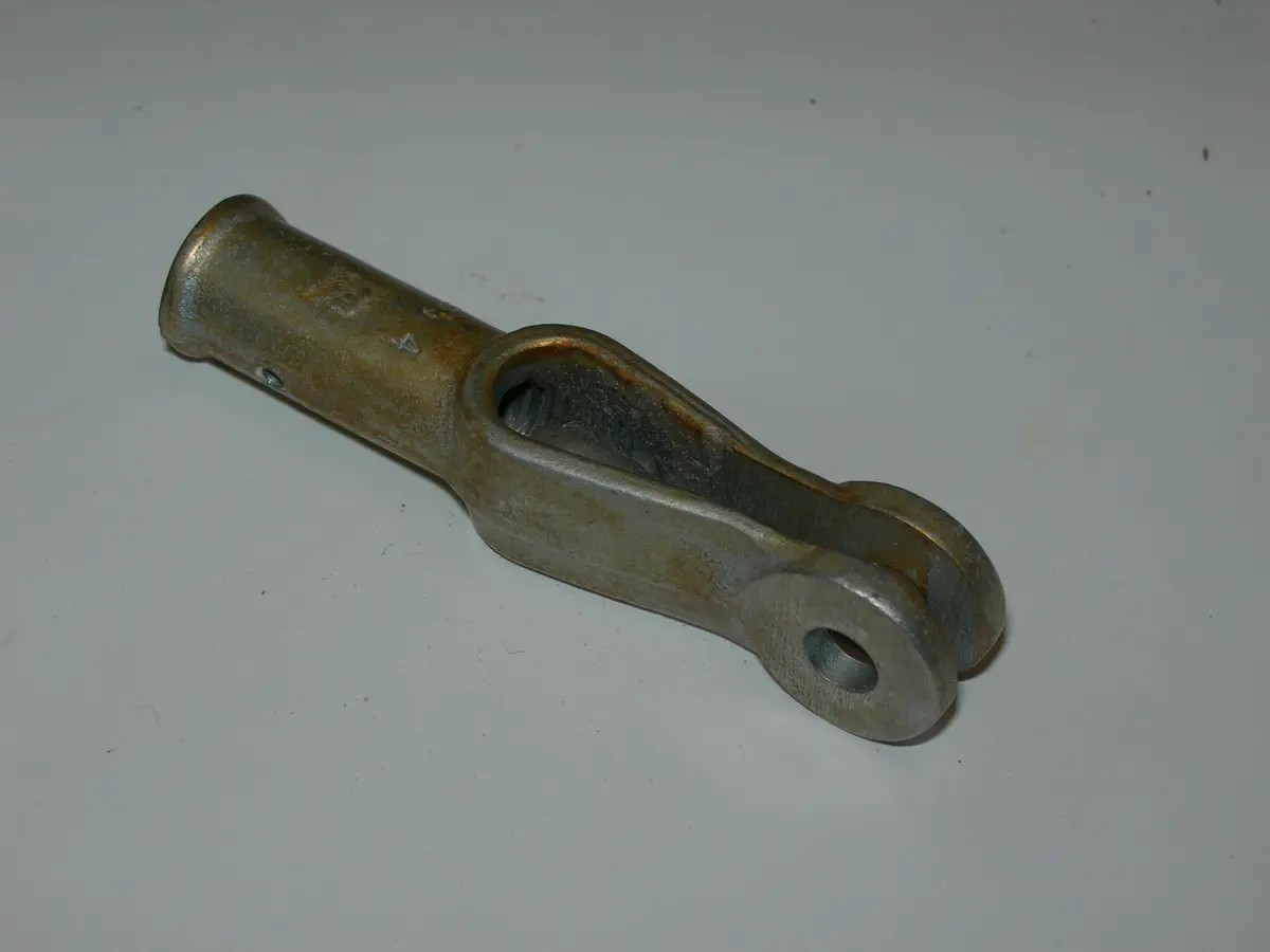Rod End, Clevis - Narrow - 3/16" Bore - 1/4-28 Thread 1