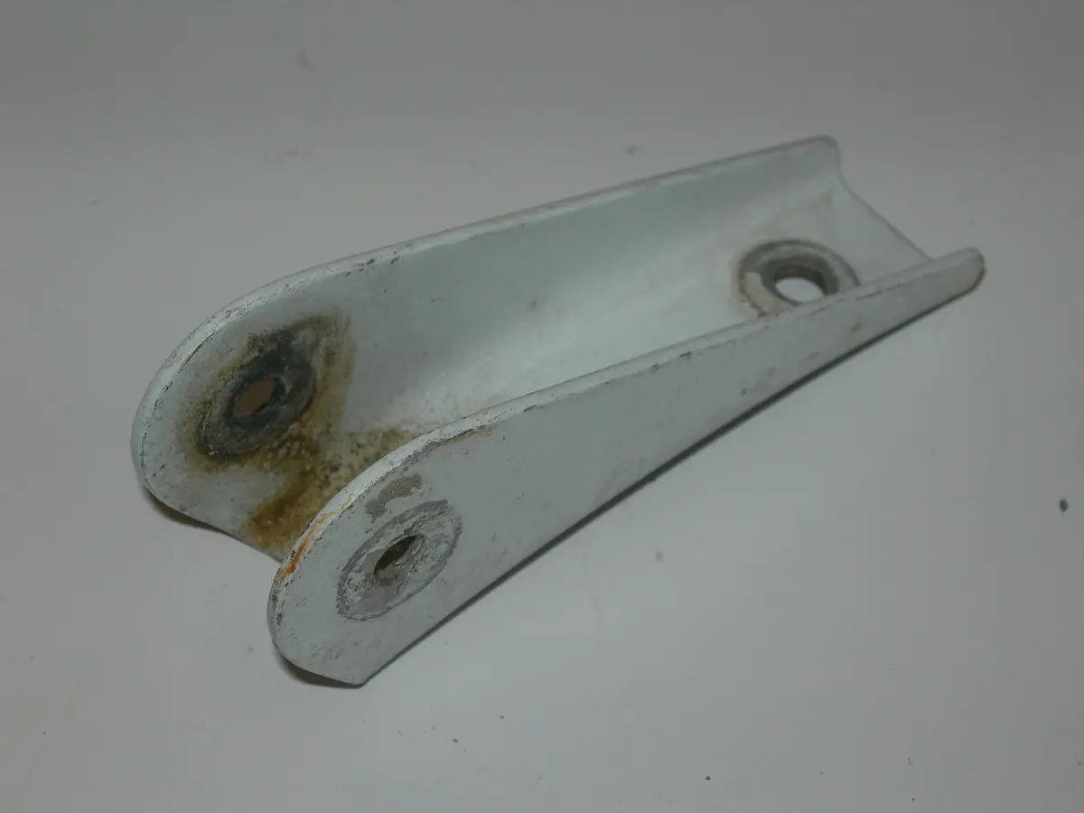 Bracket, Flap Control 1