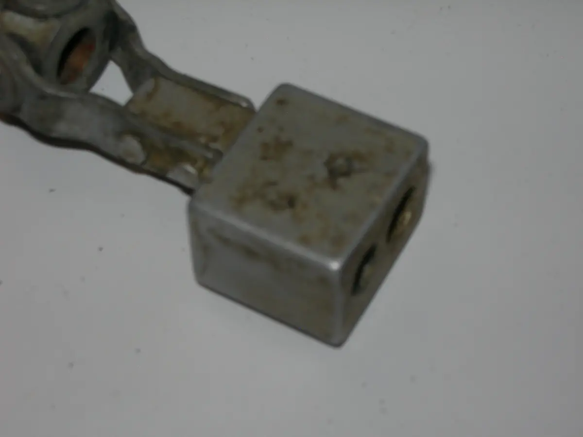 Housing, Fuel Selector Valve Positioning 1