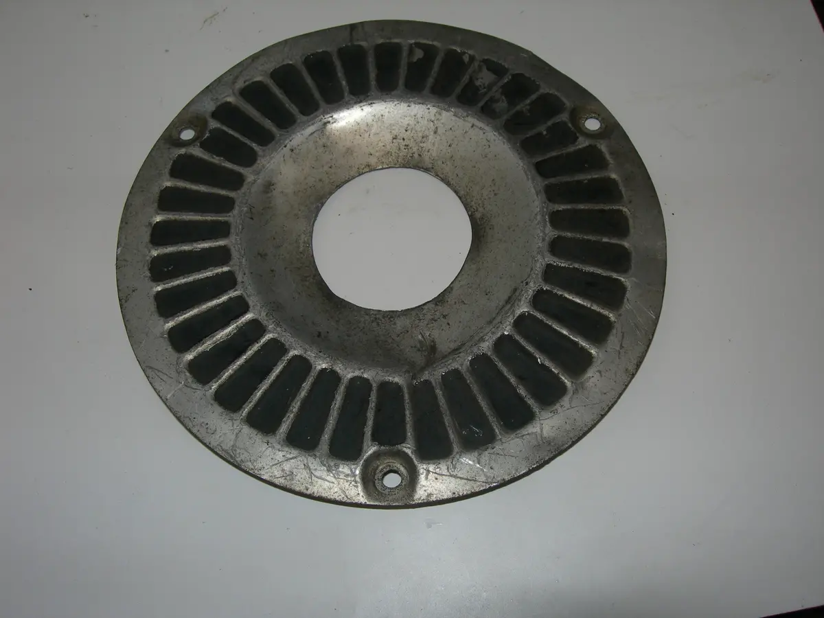 Cap, Hub - Nose Wheel 1