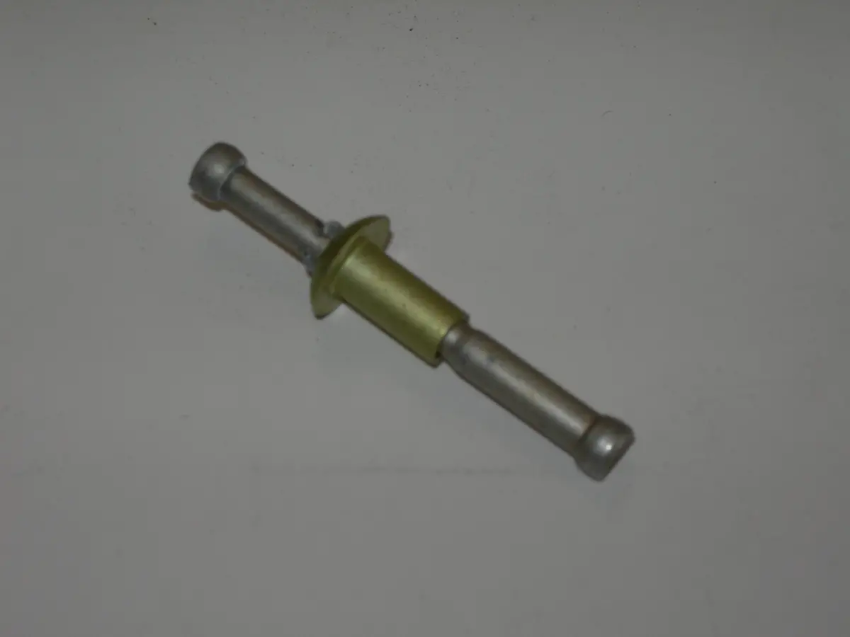 Rivet, Cherrymax - Self Plugging - Universal Head - .189D - .563-.625 Grip 1