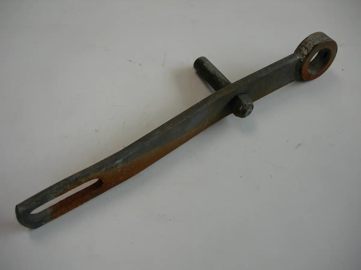 Bracket, Arm - Generator - Adjusting 1