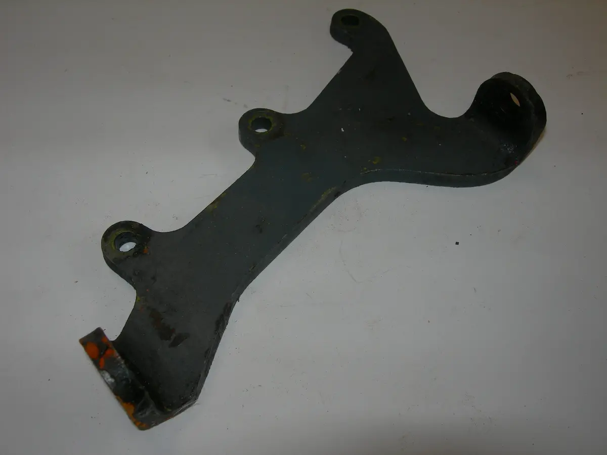 Bracket, Generator 1