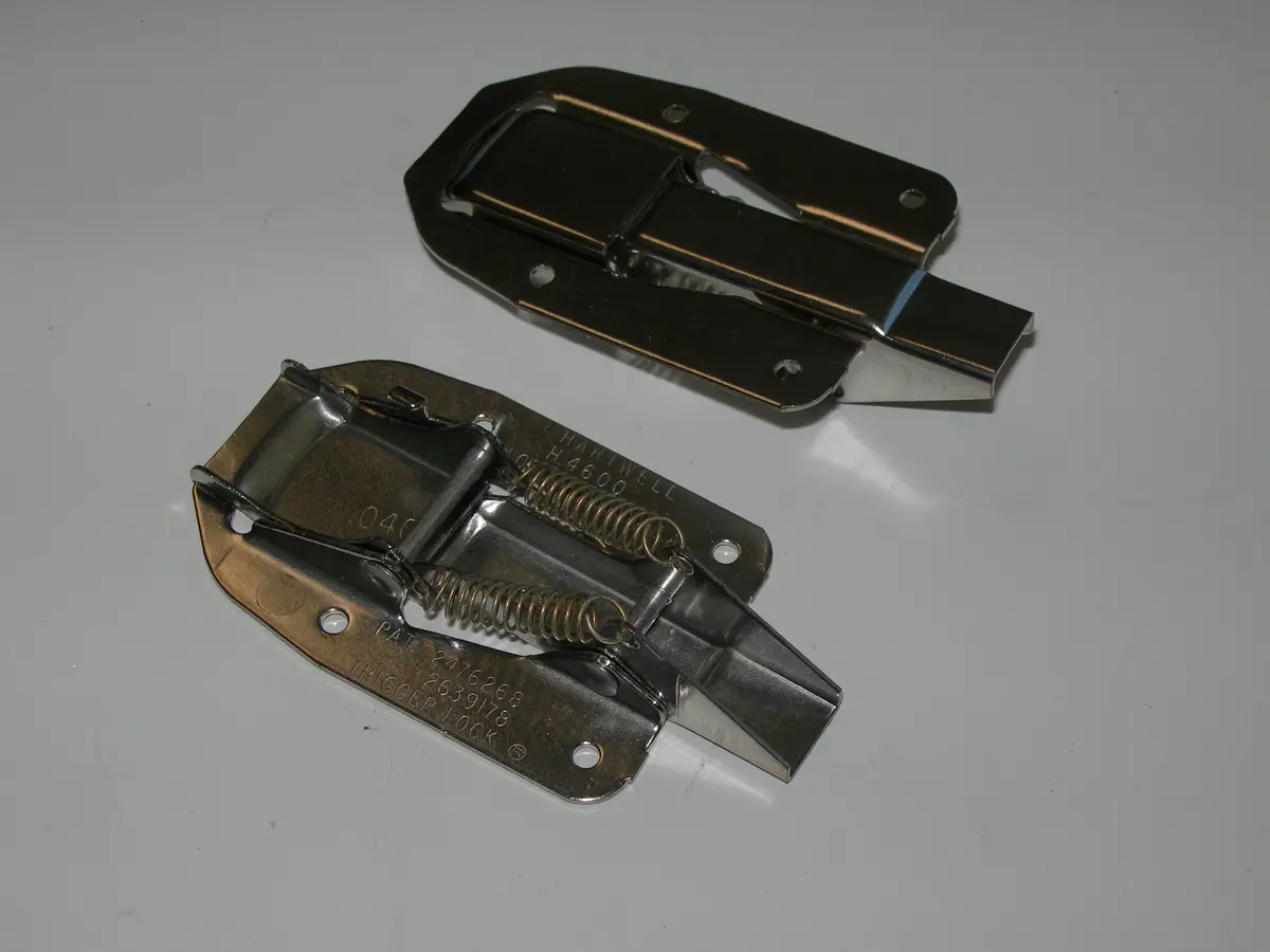 Latch, Assembly - Spring Loaded - .040" Lip - Stainless - Hartwell 1