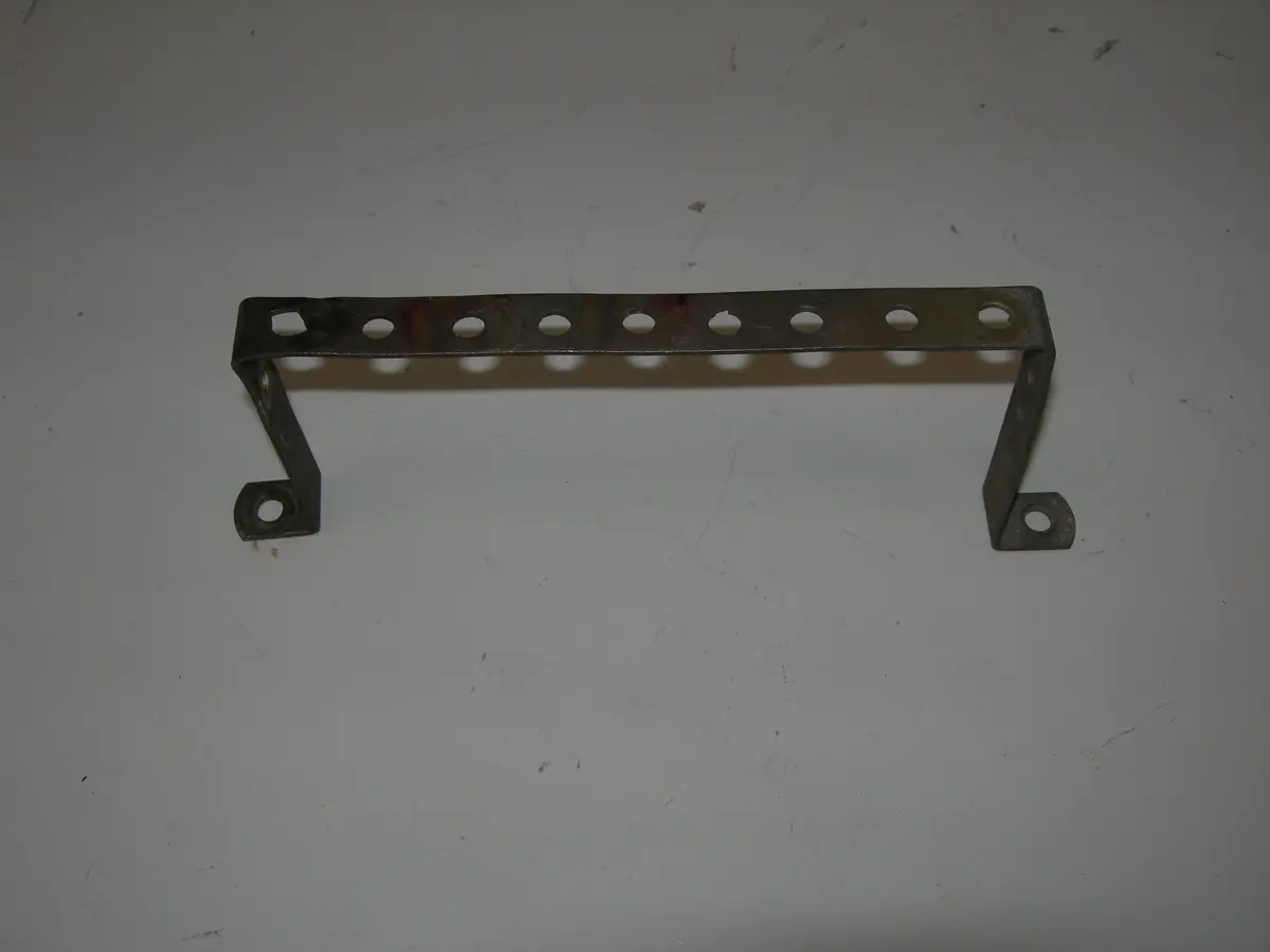 Bracket, Fuel Discharge Lines - Continental 1