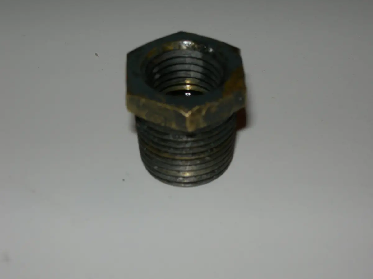 Bushing, Reducer - Pipe/Pipe - 1/4" Female Npt - 3/8" Male Npt - Steel 1