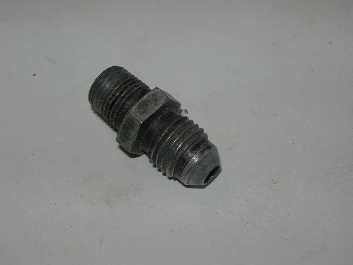 Nipple, Pipe/Flare - Straight - 1/8" Npt - 1/8" Tube Od - Steel 1