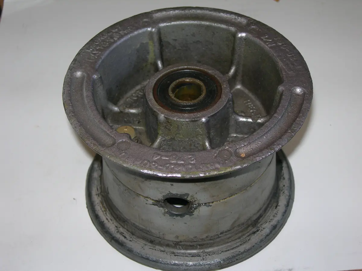 Wheel, Tail - 2.70-4 - 4" - Both Halves - W/Bearings - Mccauley 1