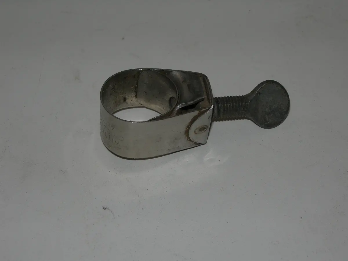 Clamp, Thumb Screw - 3/4" Id - Oil Drain Tube 1