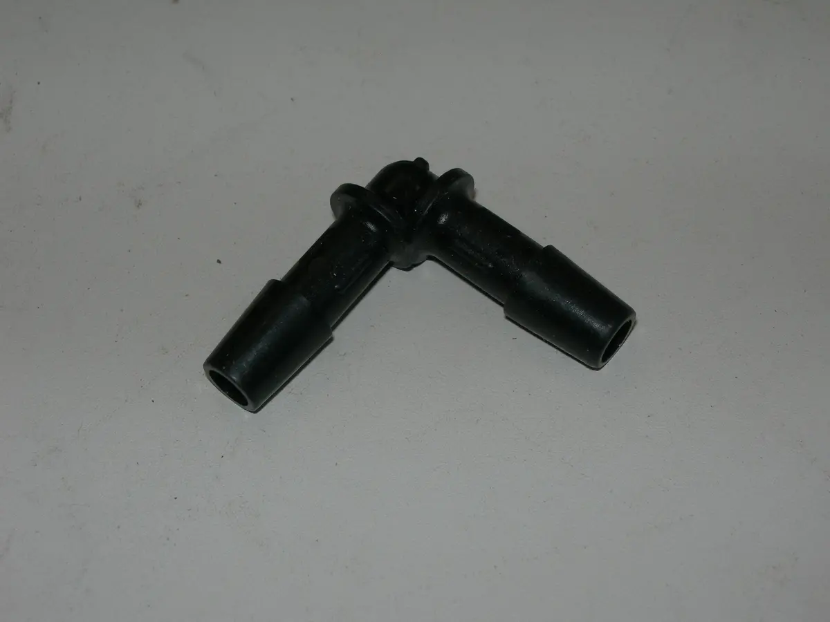 Elbow, 90' - Tube To Tube - 1/4" To 1/4" - Plastic 1