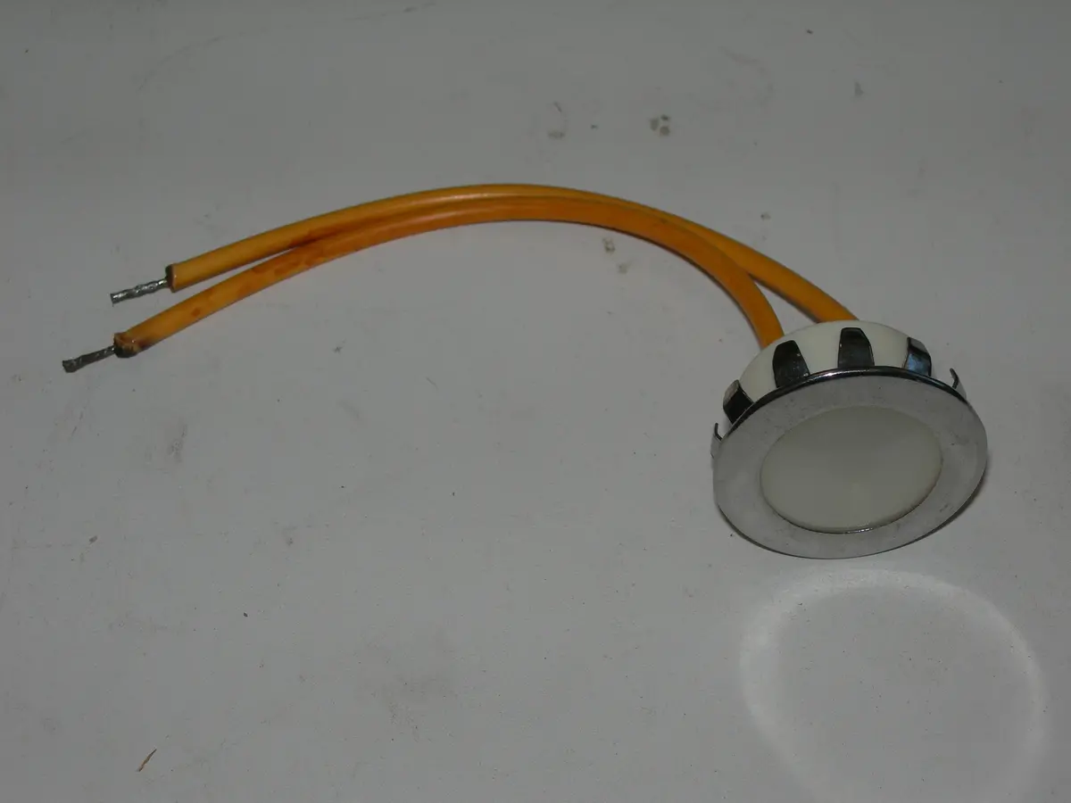 Lamp, 14V - Enter/Exit Step 1