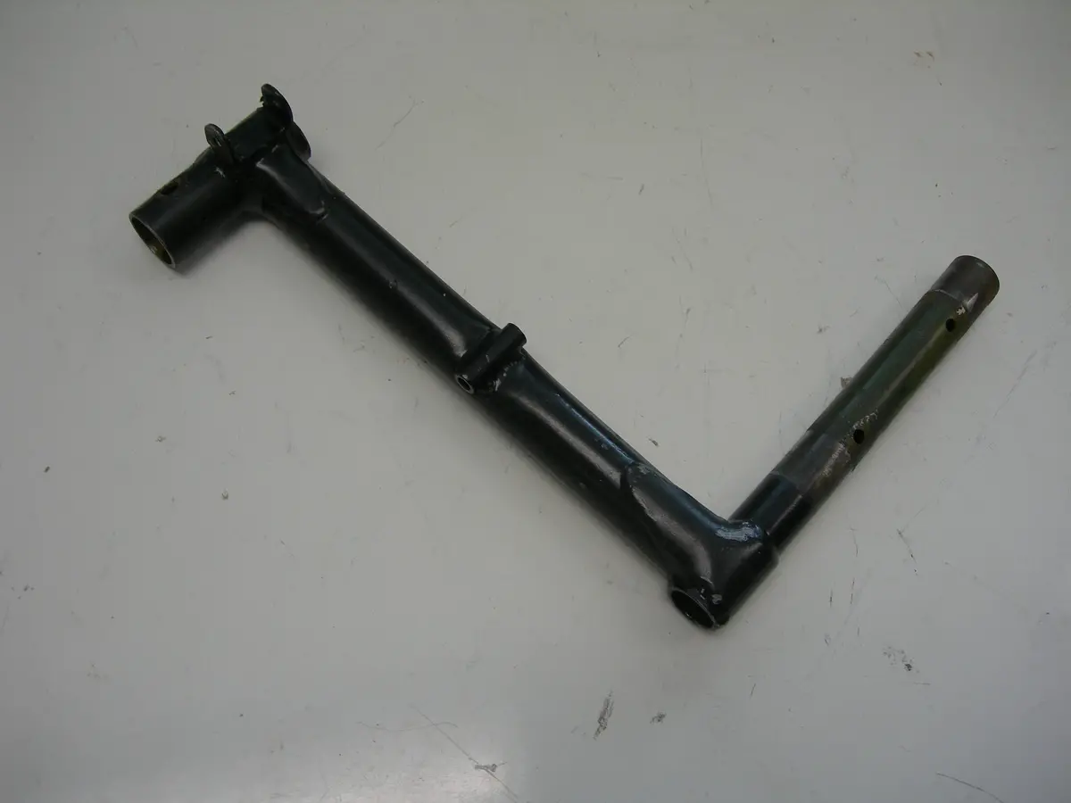 Tube, Assembly - Rudder Control - Pa28/32 1