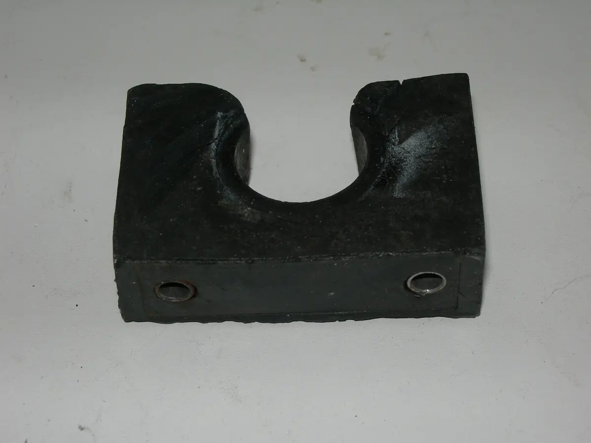 Block, Rudder Bar Support - Top - Pa28/32 1