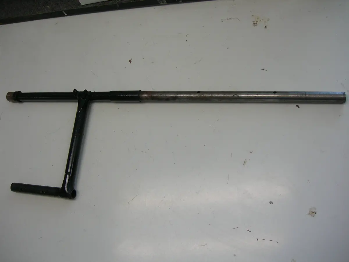 Bar, Rudder - Right Side - Pa28 1