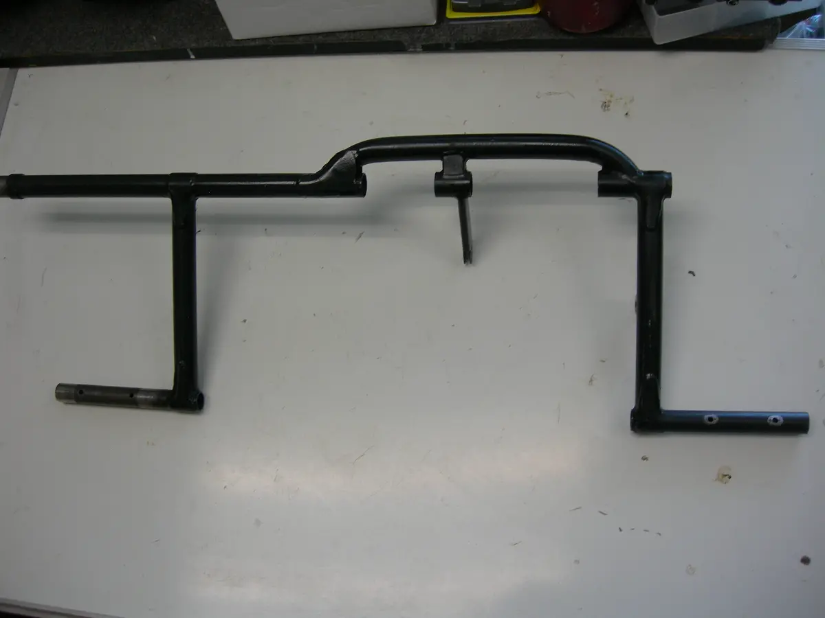 Rudder Bar - Left Side - Pa28 1