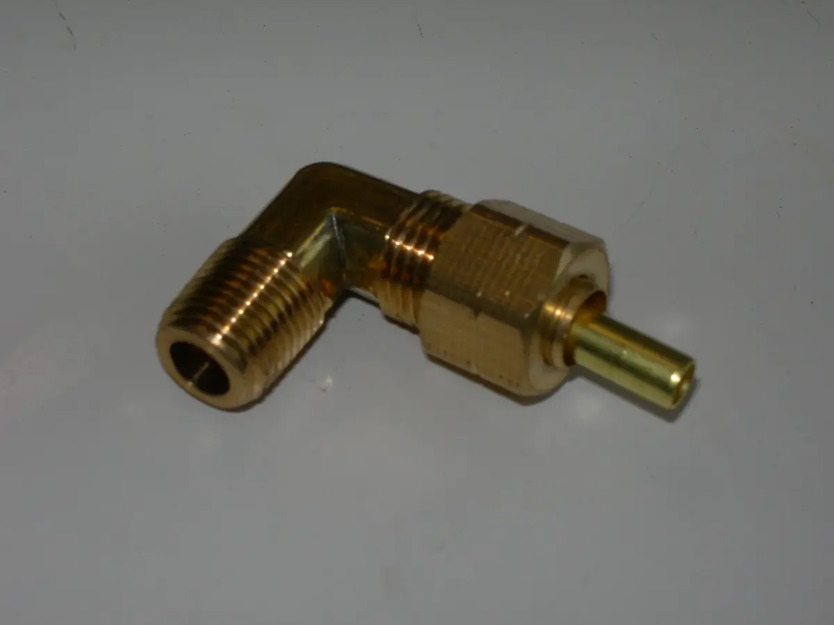 Union, Elbow - 90' - 1/8" Npt - 1/4" Od Plastic Tube - Brass 1
