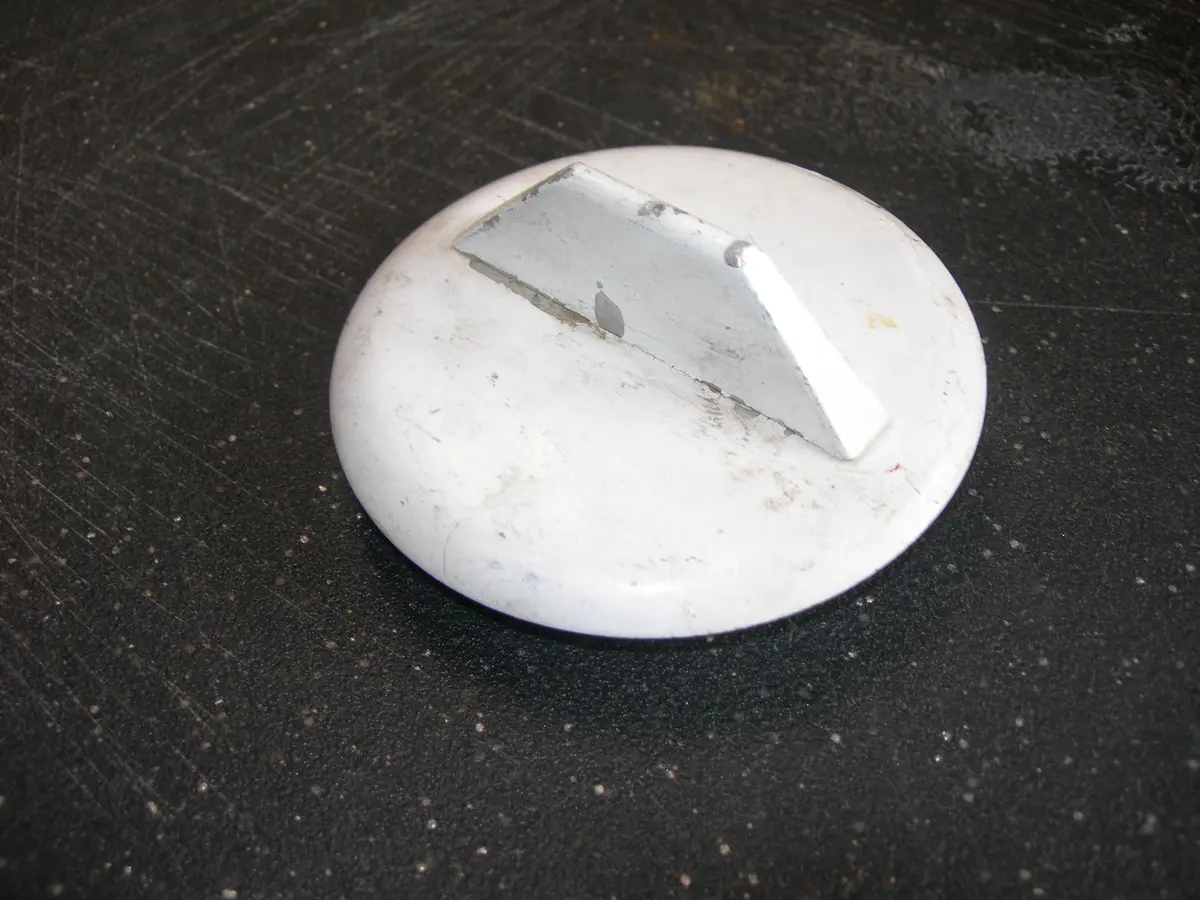 Cap, Fuel Tank - W/ Vent Valve - Pa28/32 1