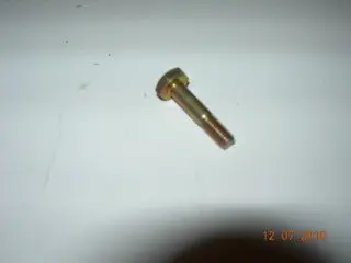 Bolt, Machine - 10-32D - .781" Ol 1