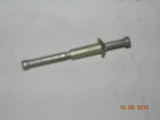 Rivet, Cherrymax  - Self Plugging - Universal Head - .126D - .563-.625 Grip 1