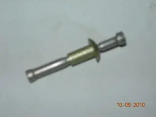 Rivet, Cherrymax - Self Plugging - Universal Head - .157D - .376-.500 Grip 1