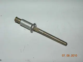 Rivet, Cherrymax - Oversize Cs - .173D - .188-.250 Grip 1