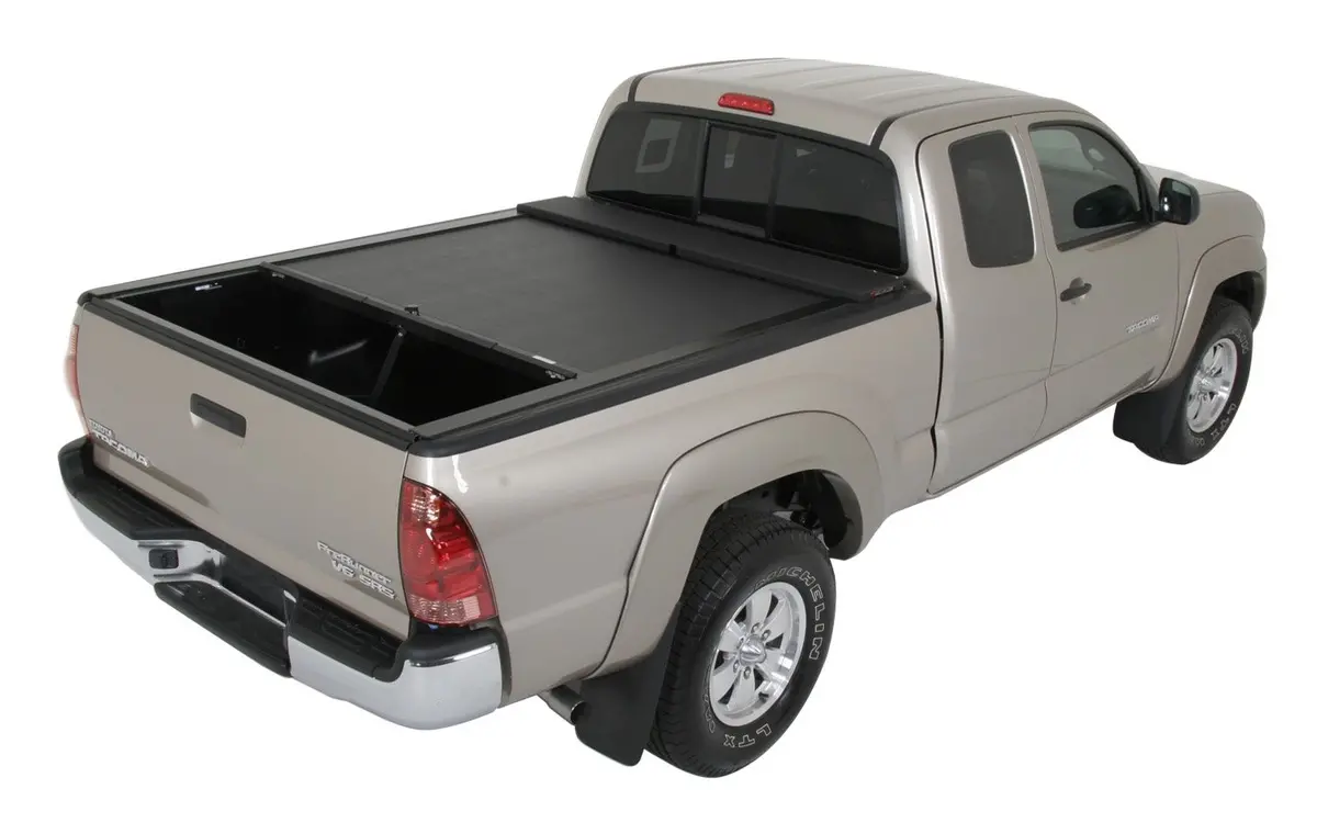 Roll-N-Lock M Series Retractable Cover For '05-'15 Toyota Tacoma 1
