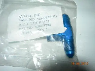 Tee, Pipe On Side - Npt/Flare/Flare - 1/8" Npt - 3/16" Tube Od 1