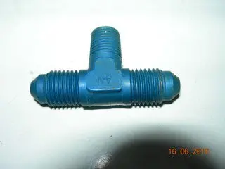 Tee, Pipe On Side/Flare/Flare - 1/8" Npt - 1/4" Tube Od 1