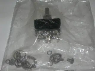 Switch, Toggle - On-Off-On - Double Pole Double Throw (Dpdt) 1