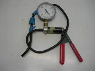 Vacuum System Tester Kit - Hand Operated 1